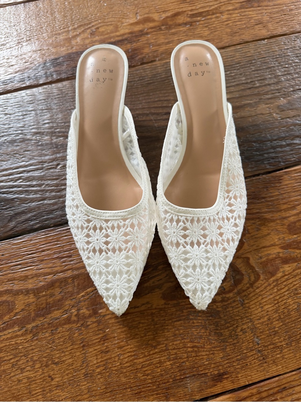 a new day White Lace Pointed Slip-On Mules